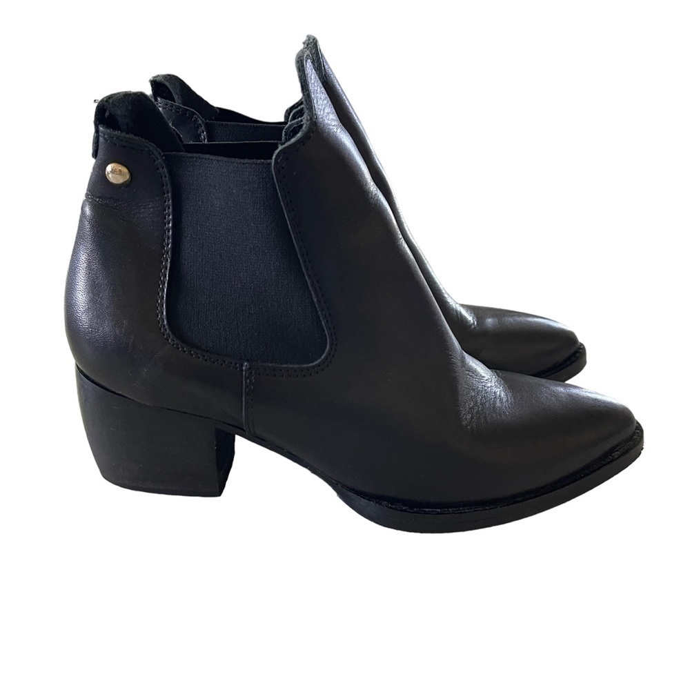 Topshop Chelsea style boots black with elastic sides size 37 or US 6.5